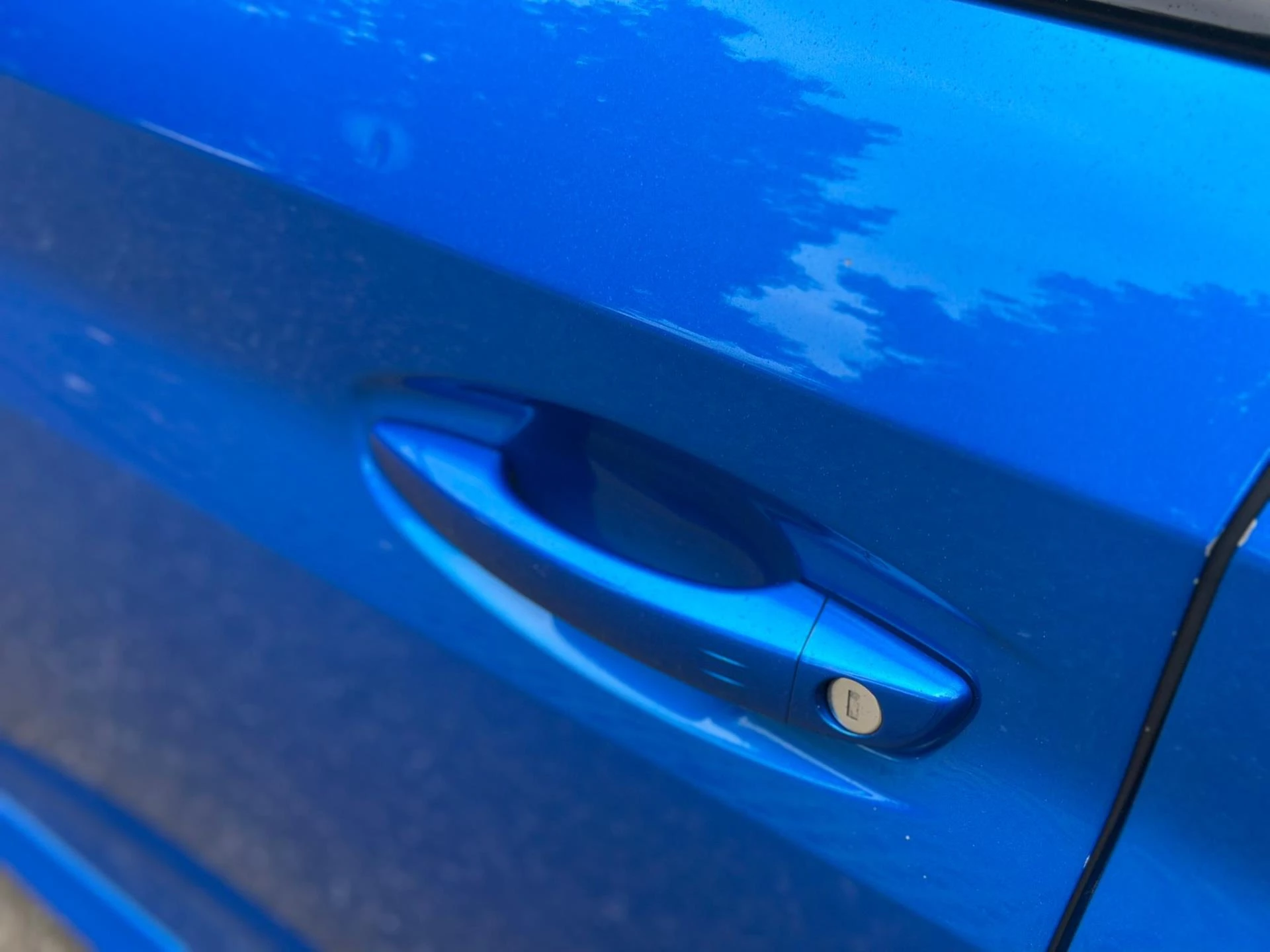 Hoofdafbeelding Peugeot e-208
