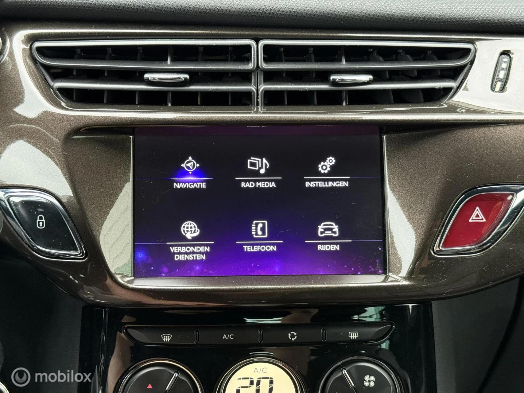 Hoofdafbeelding DS DS 3