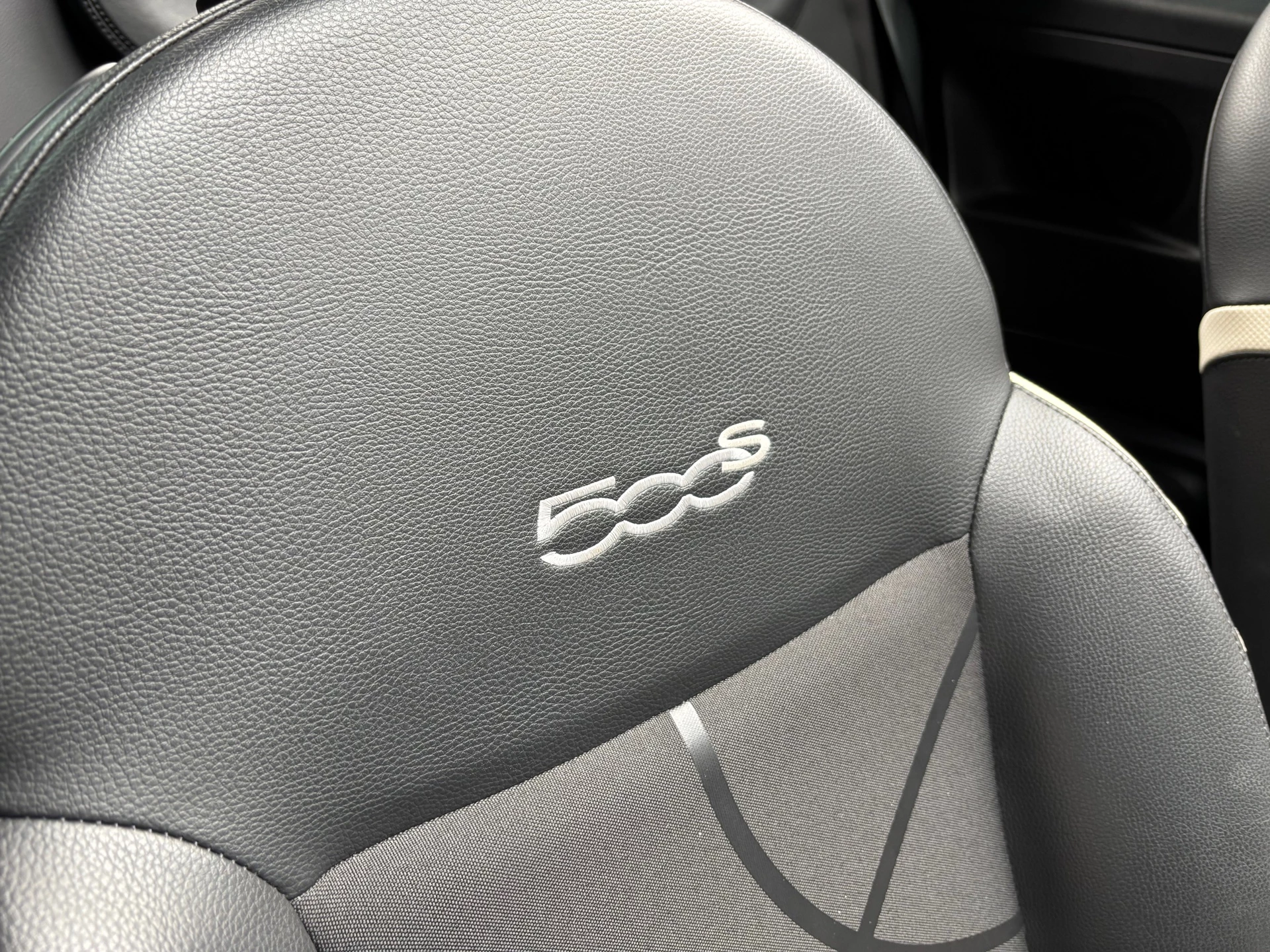 Hoofdafbeelding Fiat 500C