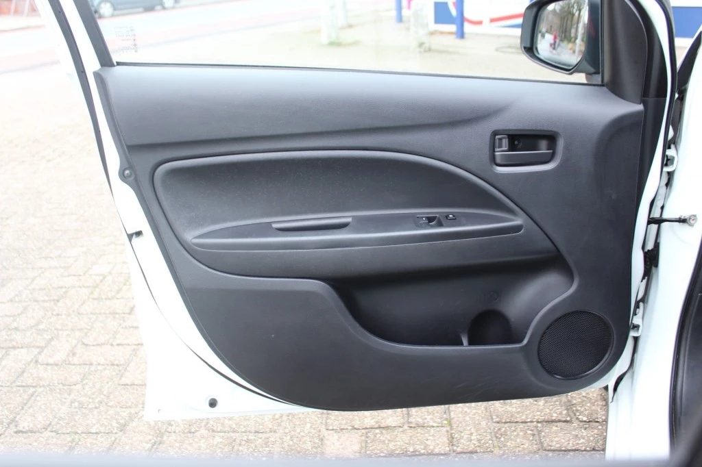 Hoofdafbeelding Mitsubishi Space Star