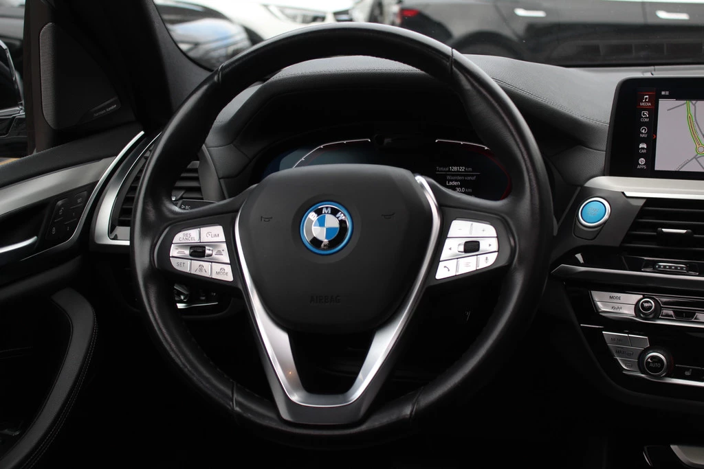 Hoofdafbeelding BMW iX3