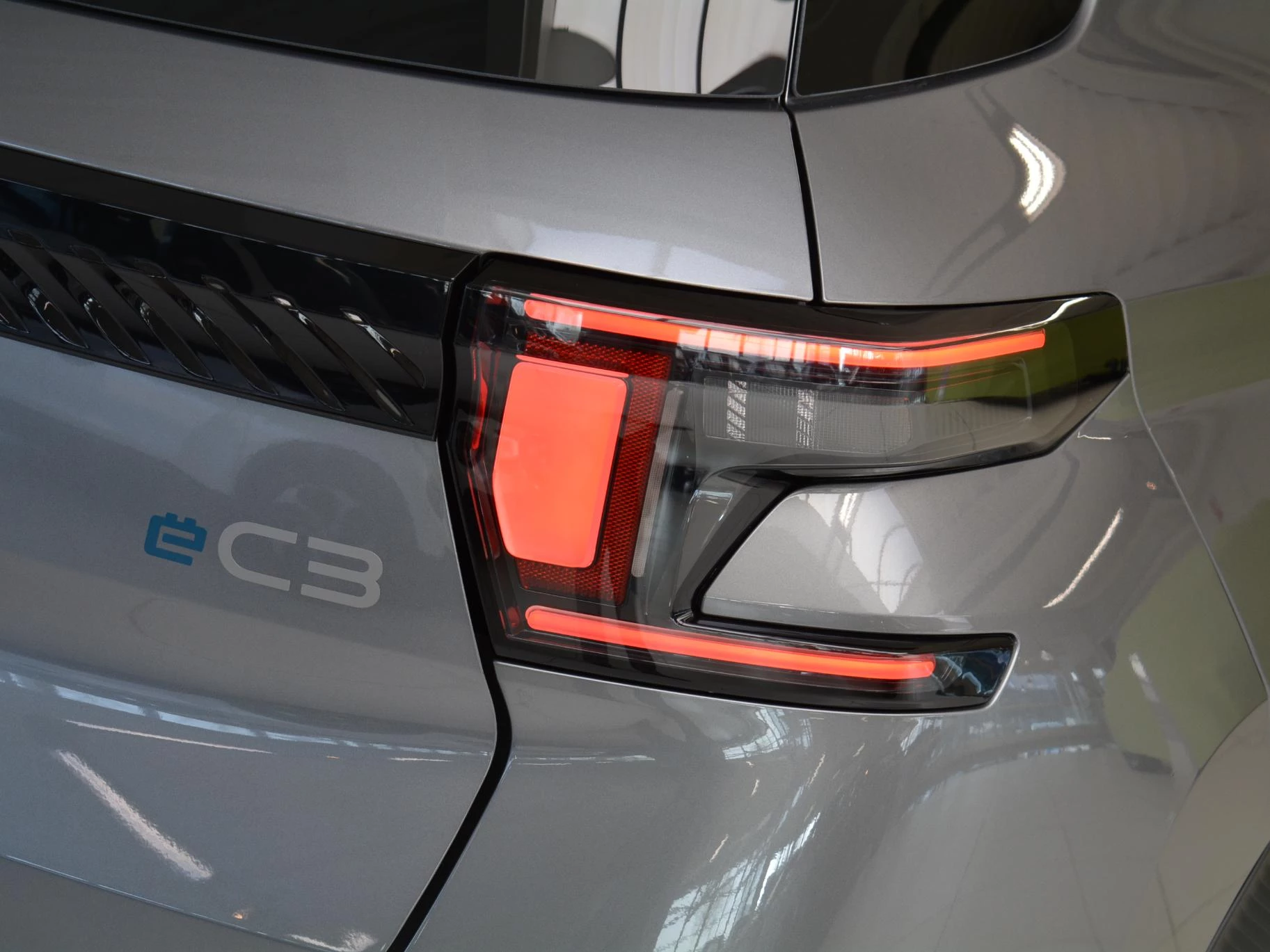 Hoofdafbeelding Citroën ë-C3 Aircross