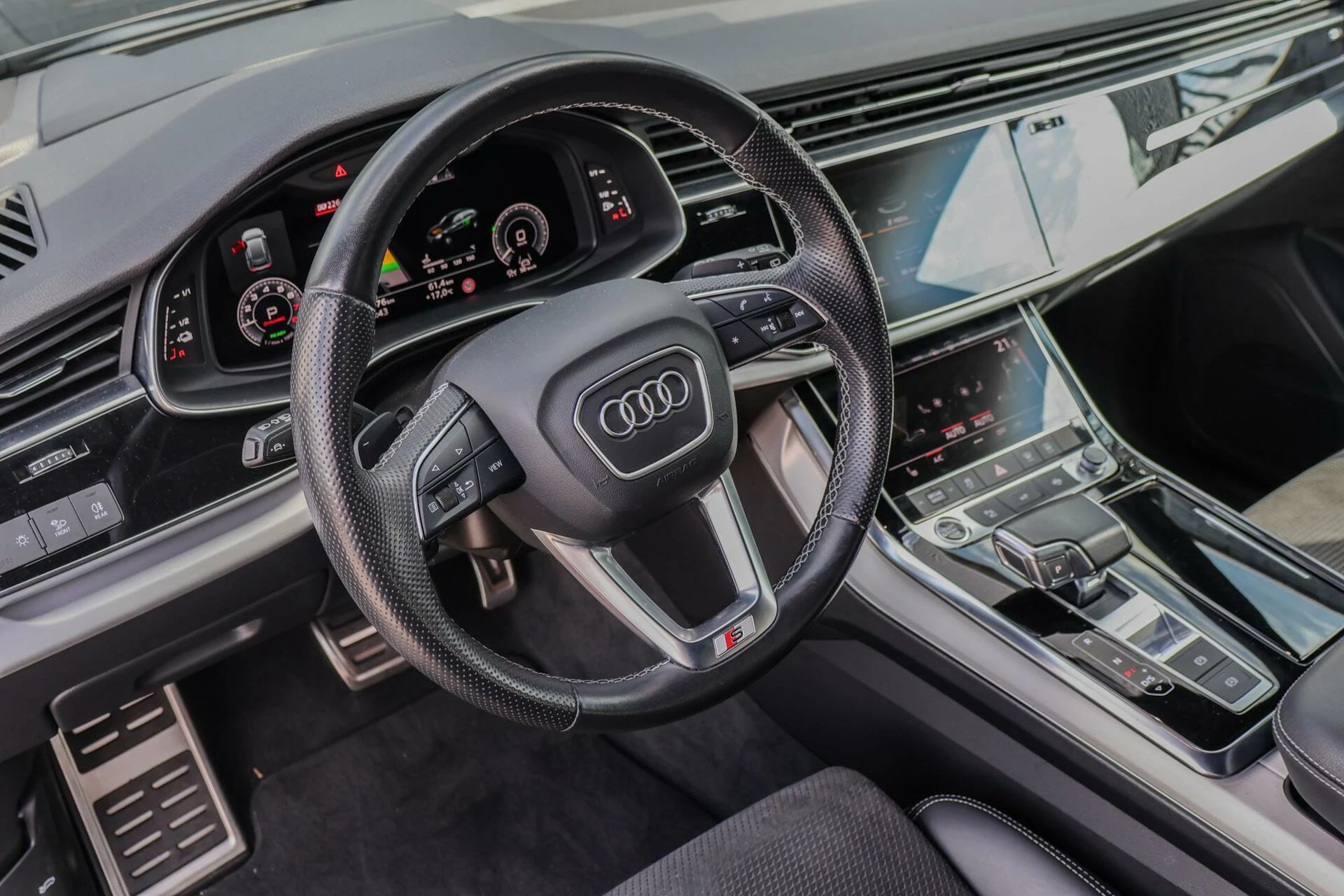 Hoofdafbeelding Audi Q8