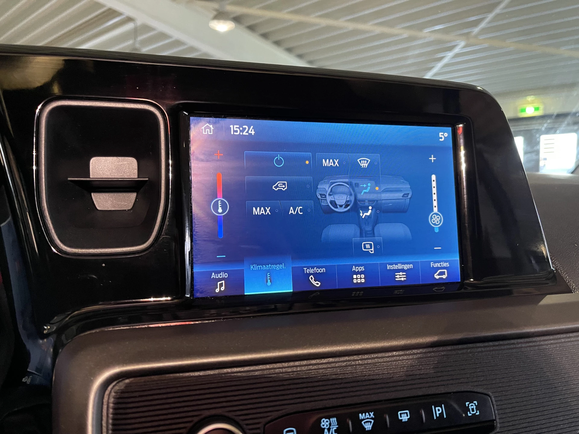 Hoofdafbeelding Ford Transit Courier