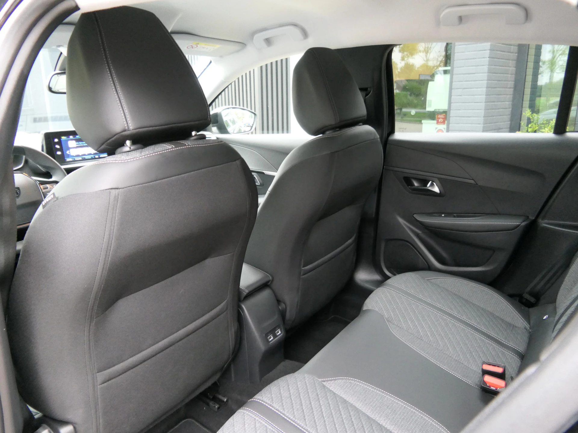 Hoofdafbeelding Peugeot e-208