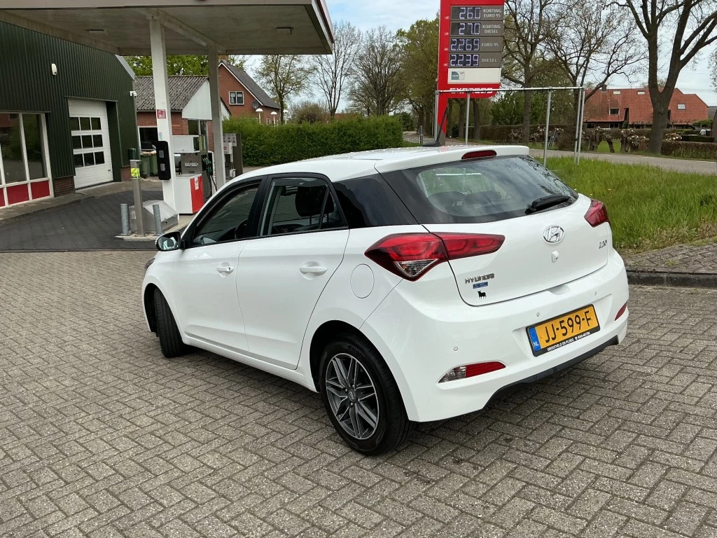 Hoofdafbeelding Hyundai i20
