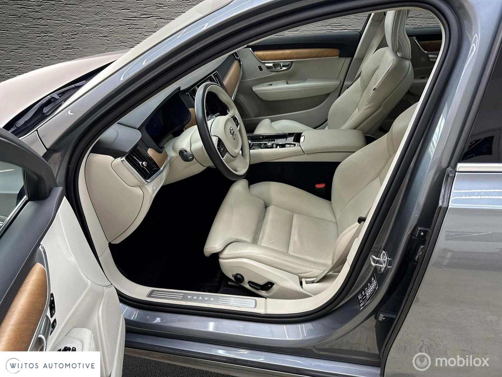 Hoofdafbeelding Volvo V90
