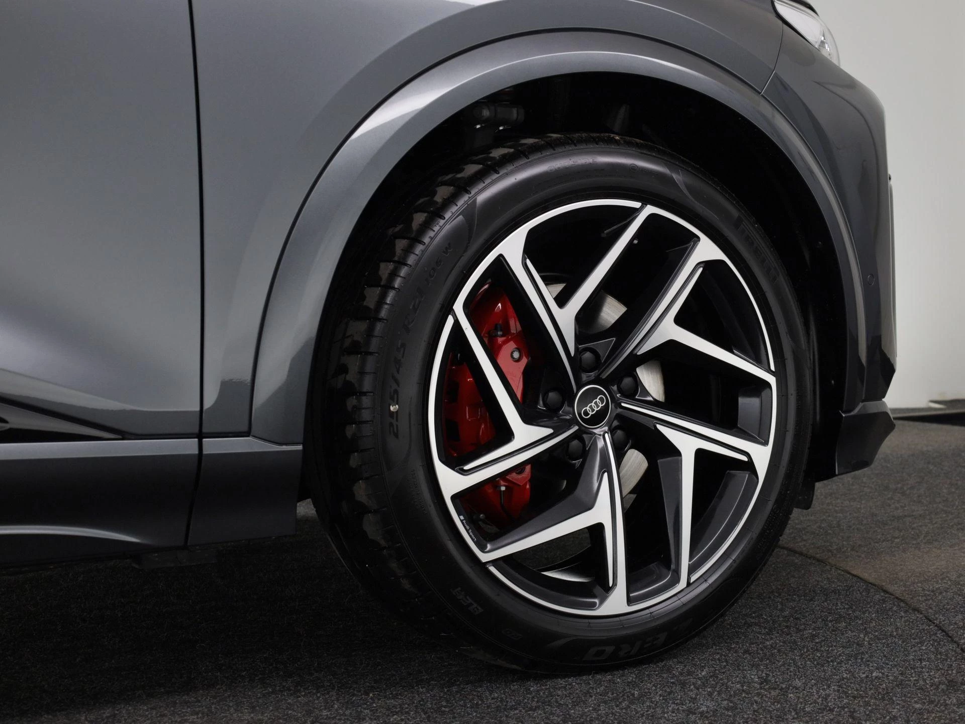 Hoofdafbeelding Audi Q6 e-tron