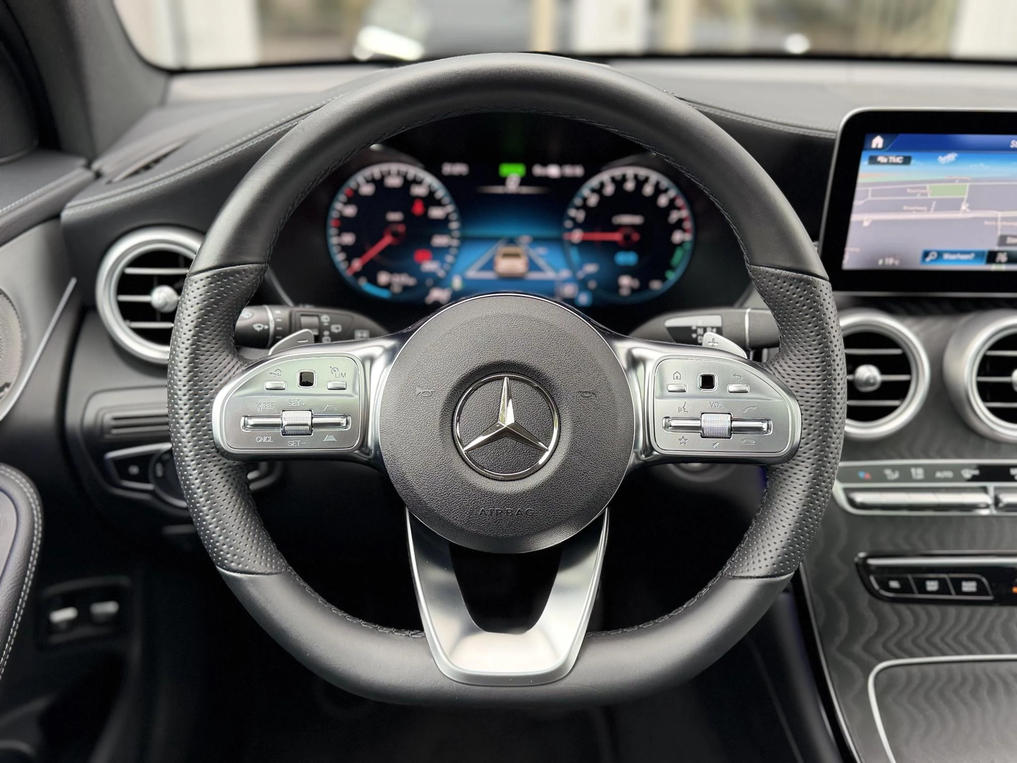 Hoofdafbeelding Mercedes-Benz GLC