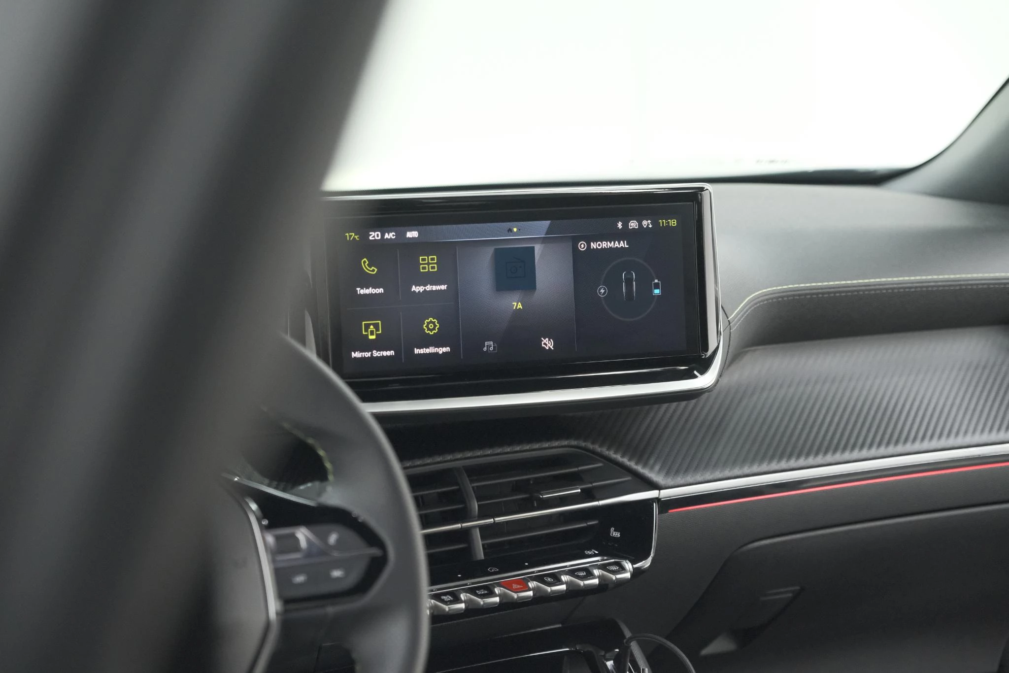 Hoofdafbeelding Peugeot e-2008