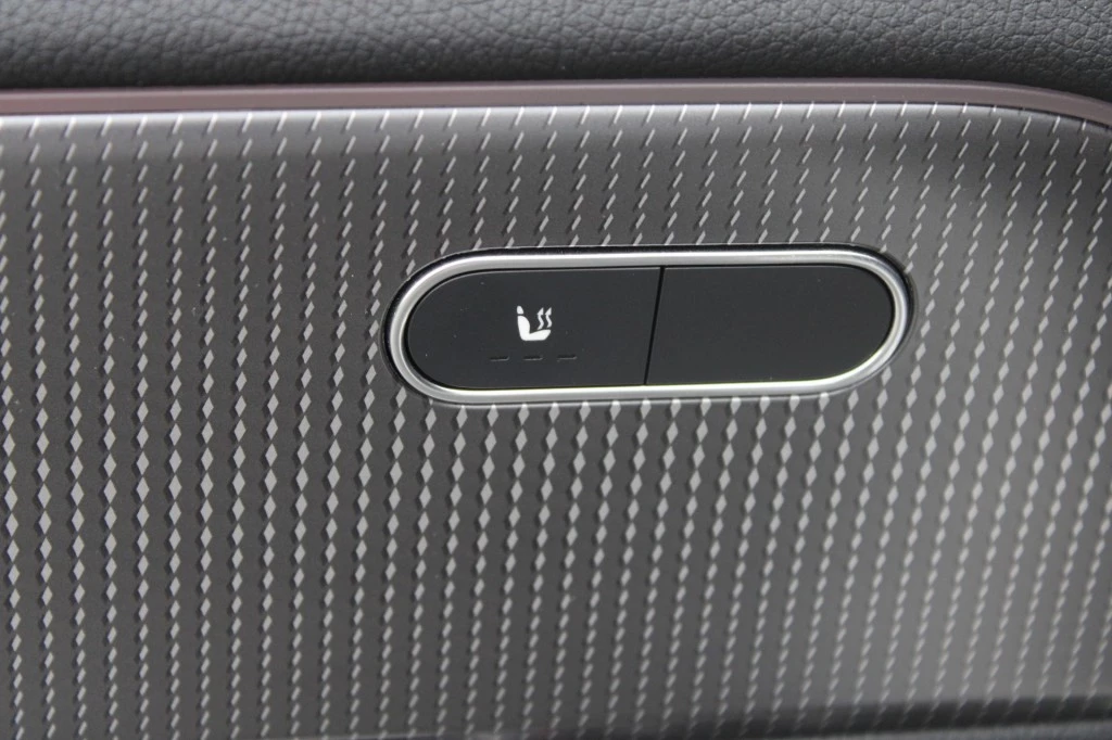 Hoofdafbeelding Mercedes-Benz EQA