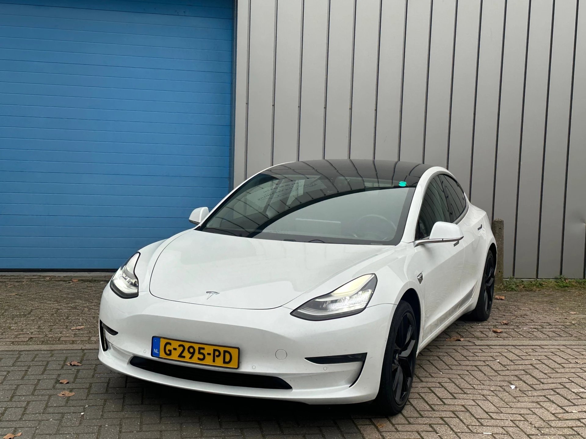 Hoofdafbeelding Tesla Model 3