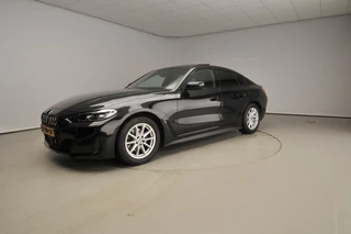 BMW 4 Serie Gran Coupé 420i | LED | Leder | Navigatie | Active cruise | Schuifdak | Sportstoelen | Stoelverwarming | DAB | Hifi speakers | Alu 17 inch