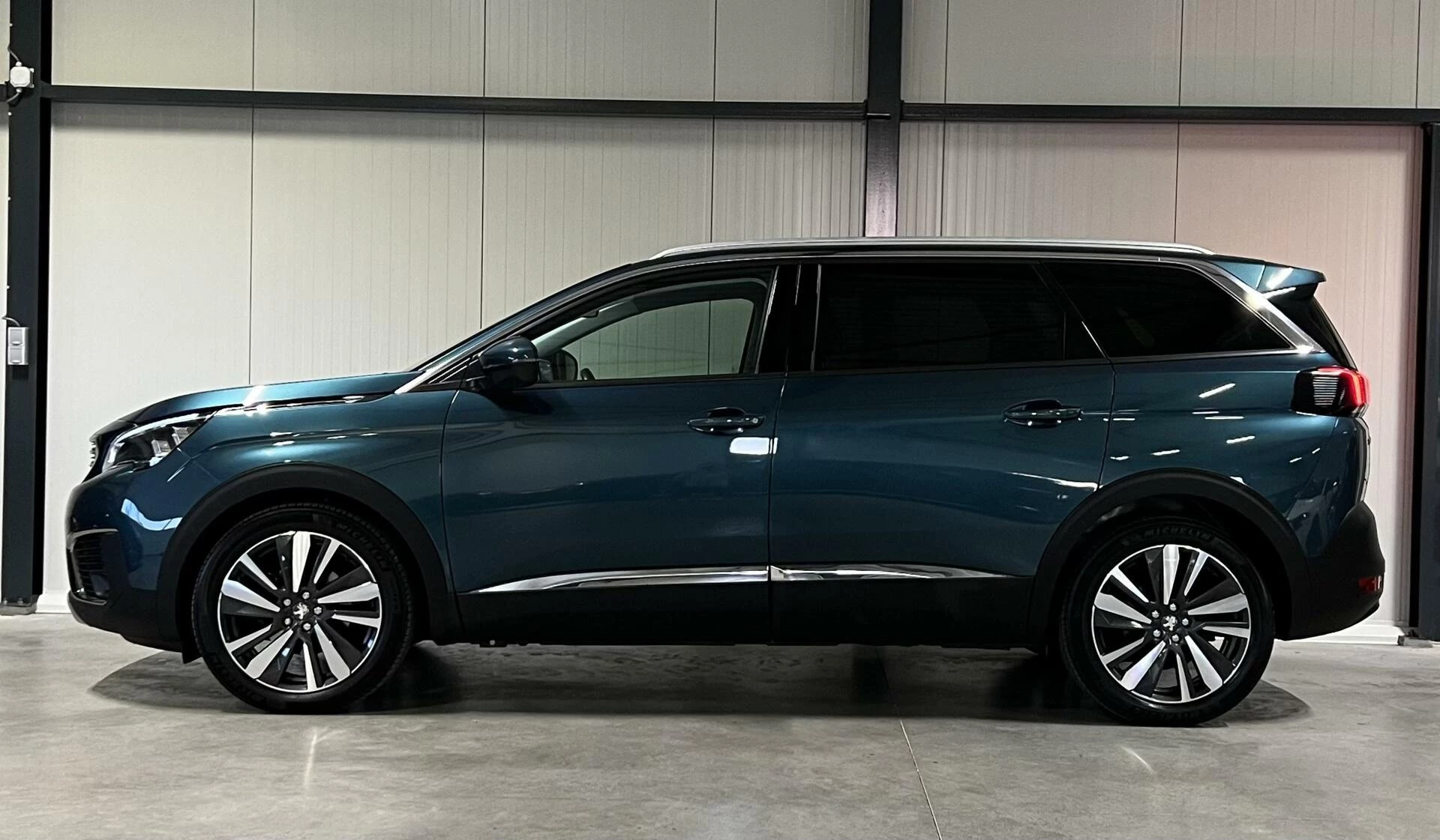 Hoofdafbeelding Peugeot 5008