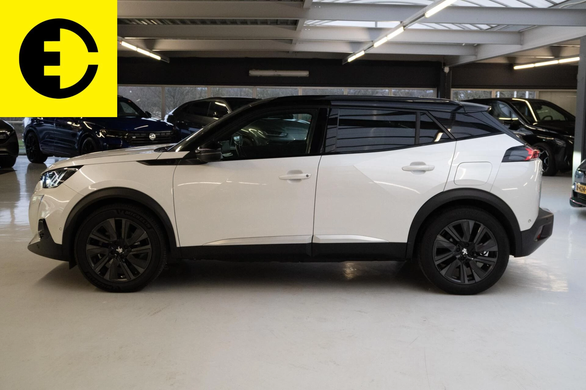 Hoofdafbeelding Peugeot e-2008