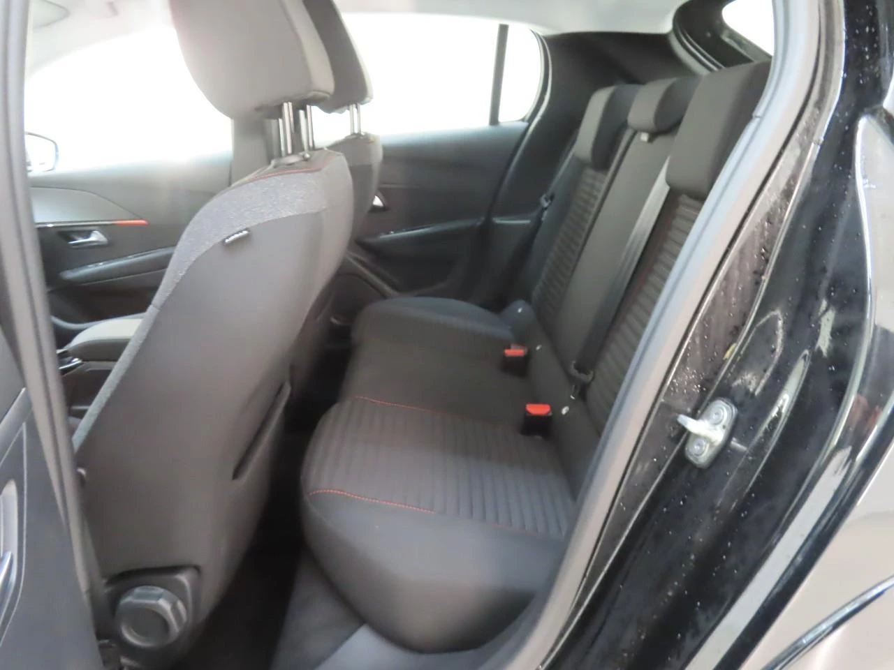 Hoofdafbeelding Peugeot e-208