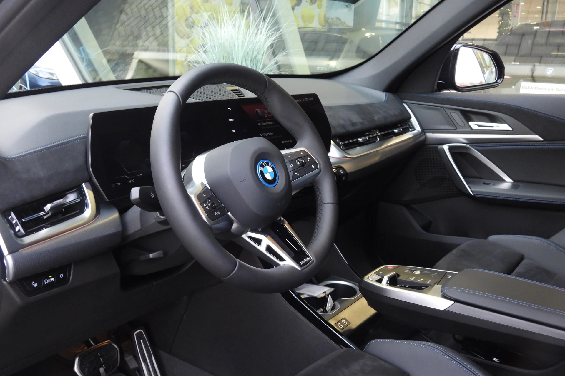 Hoofdafbeelding BMW iX1