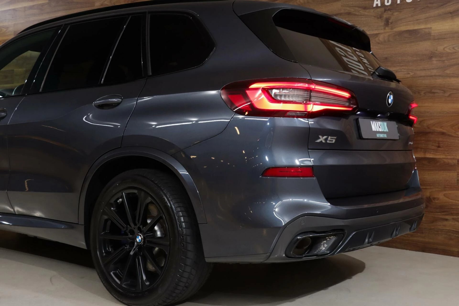 Hoofdafbeelding BMW X5