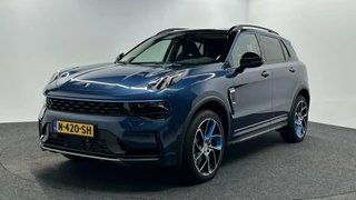 Lynk & Co 01 1.5 Hybrid-Pano-Apple Carplay-Adaptive Cruise