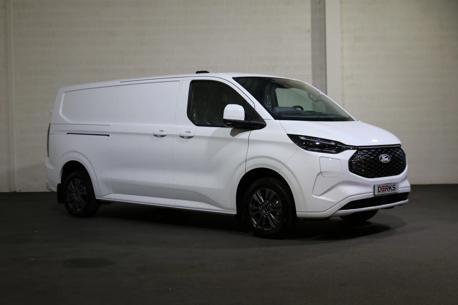 Hoofdafbeelding Ford E-Transit Custom