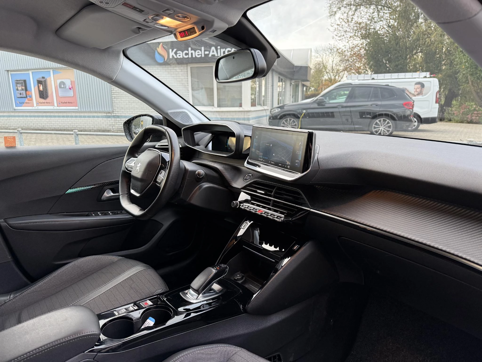 Hoofdafbeelding Peugeot e-208