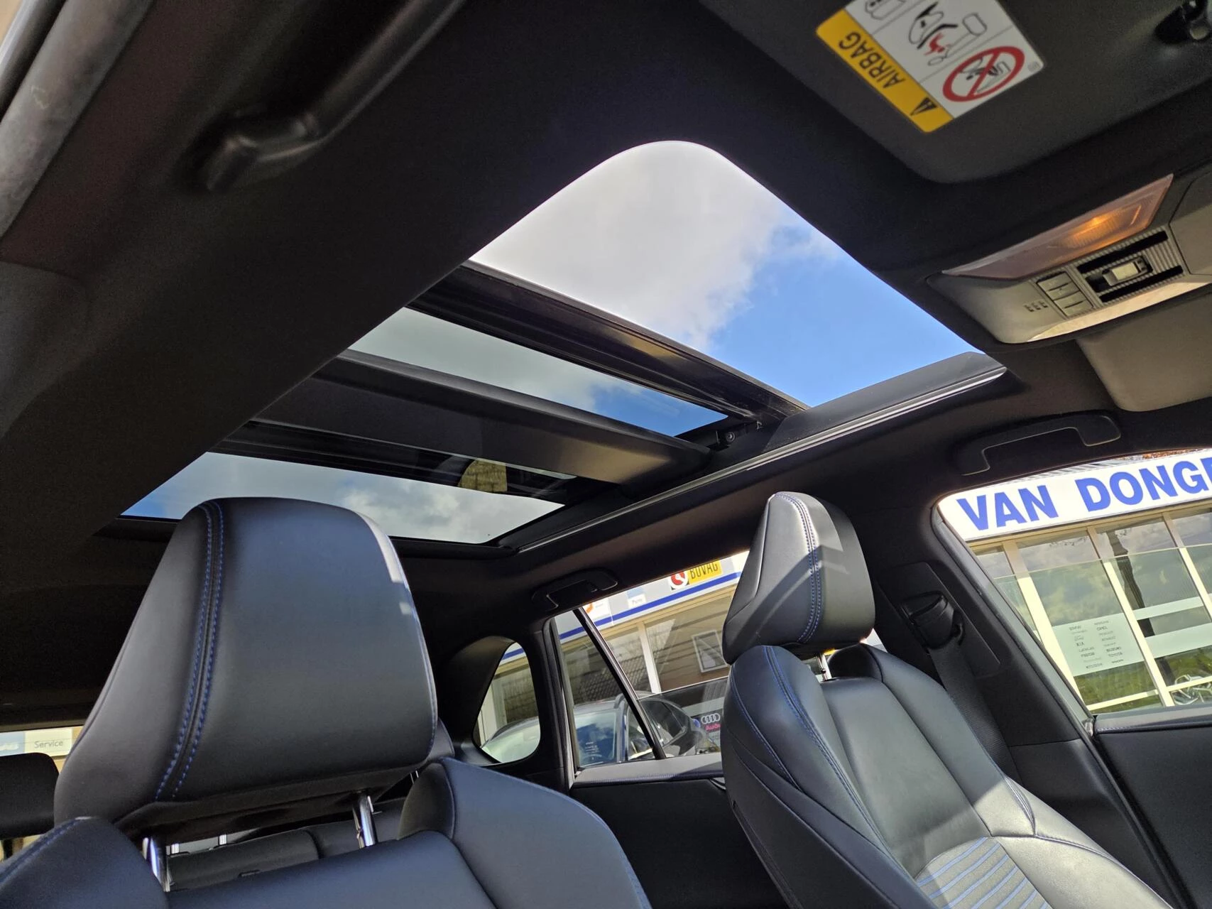 Hoofdafbeelding Toyota RAV4