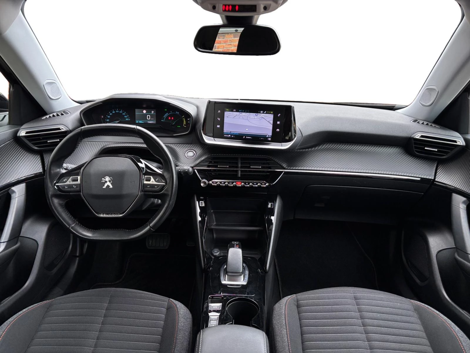 Hoofdafbeelding Peugeot e-2008