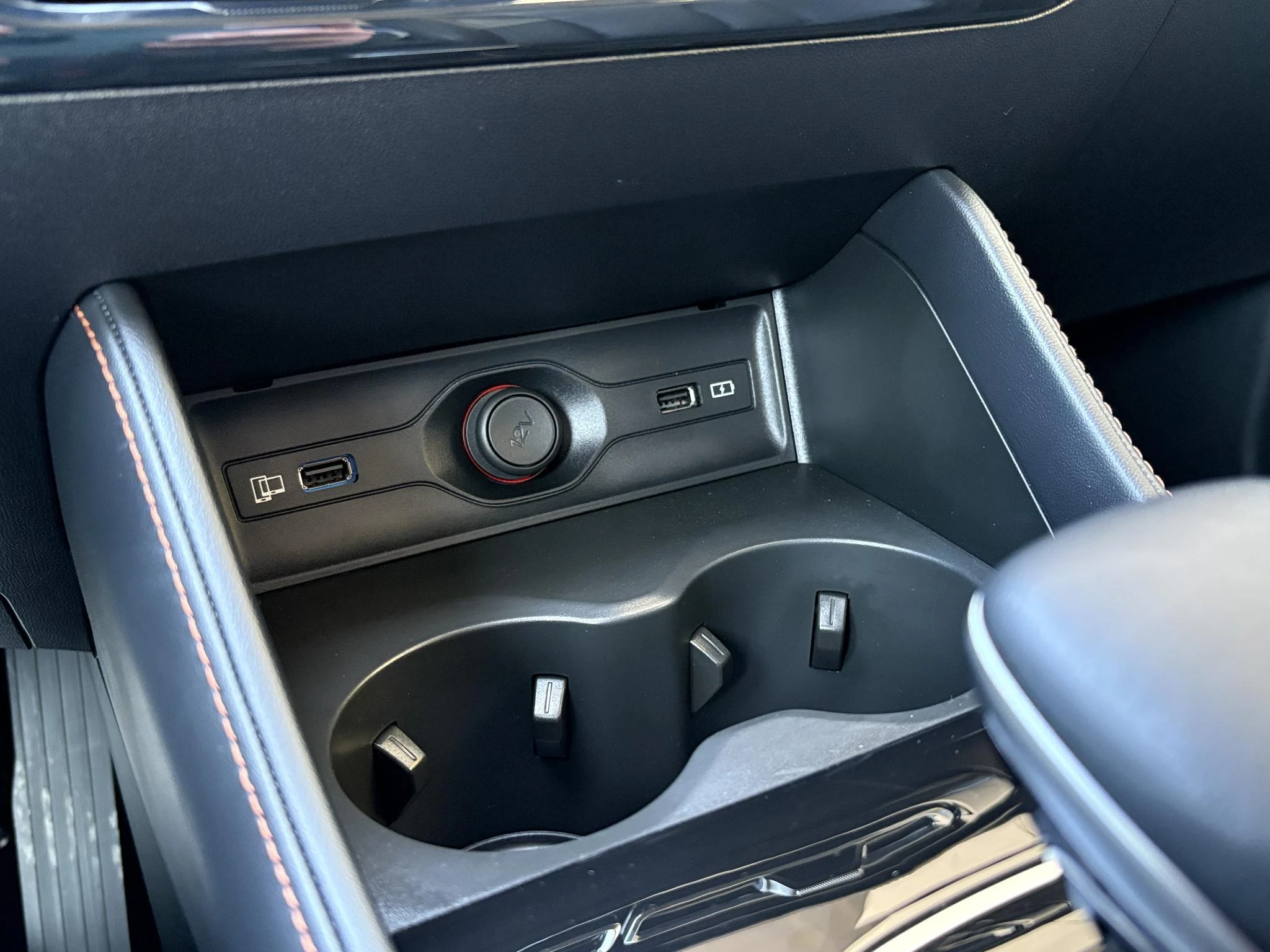 Hoofdafbeelding MG HS