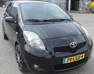 Toyota Yaris 1.3 VVTi aspiration airco lederbekleding luxe uitvoering