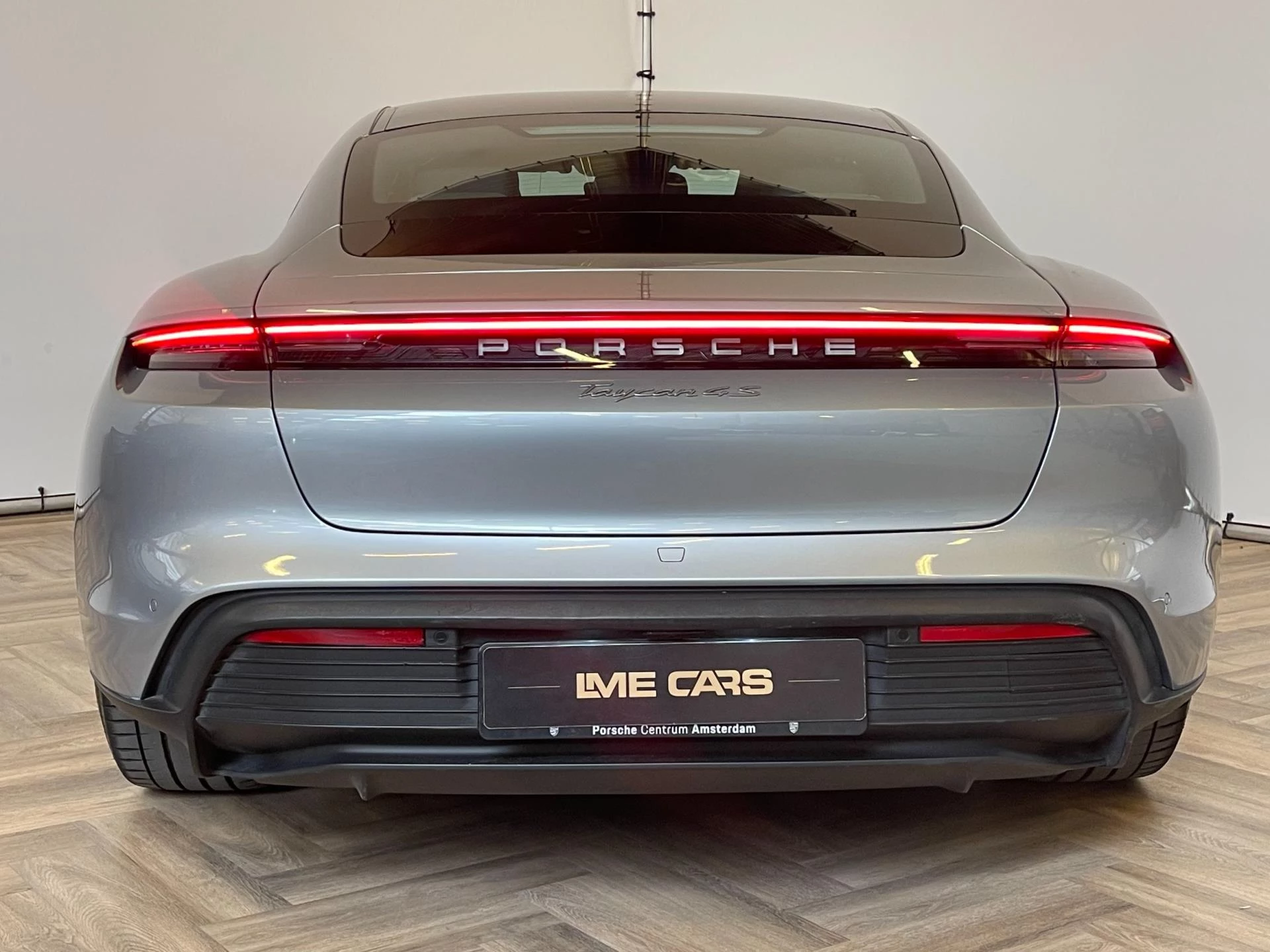 Hoofdafbeelding Porsche Taycan