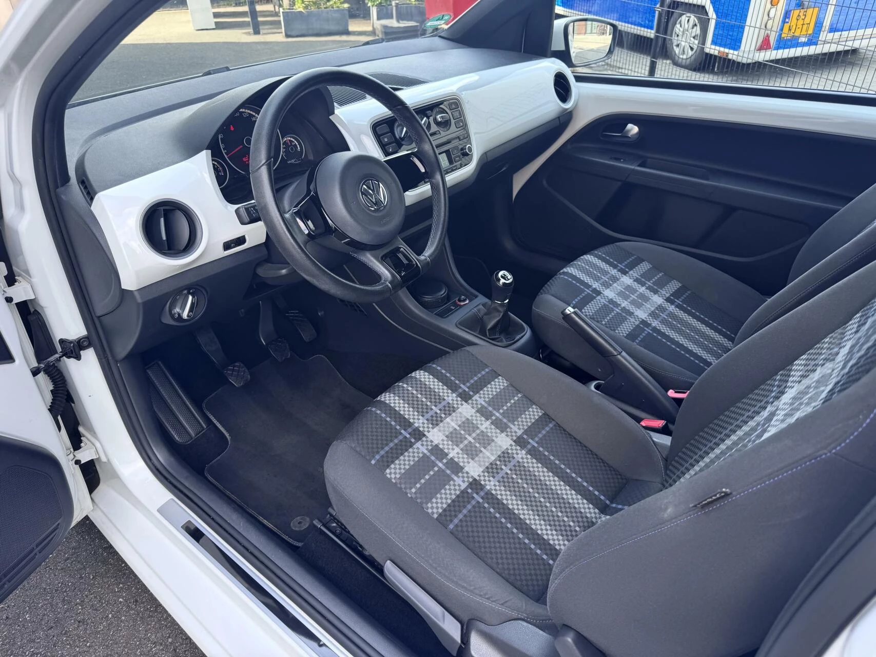 Hoofdafbeelding Volkswagen up!
