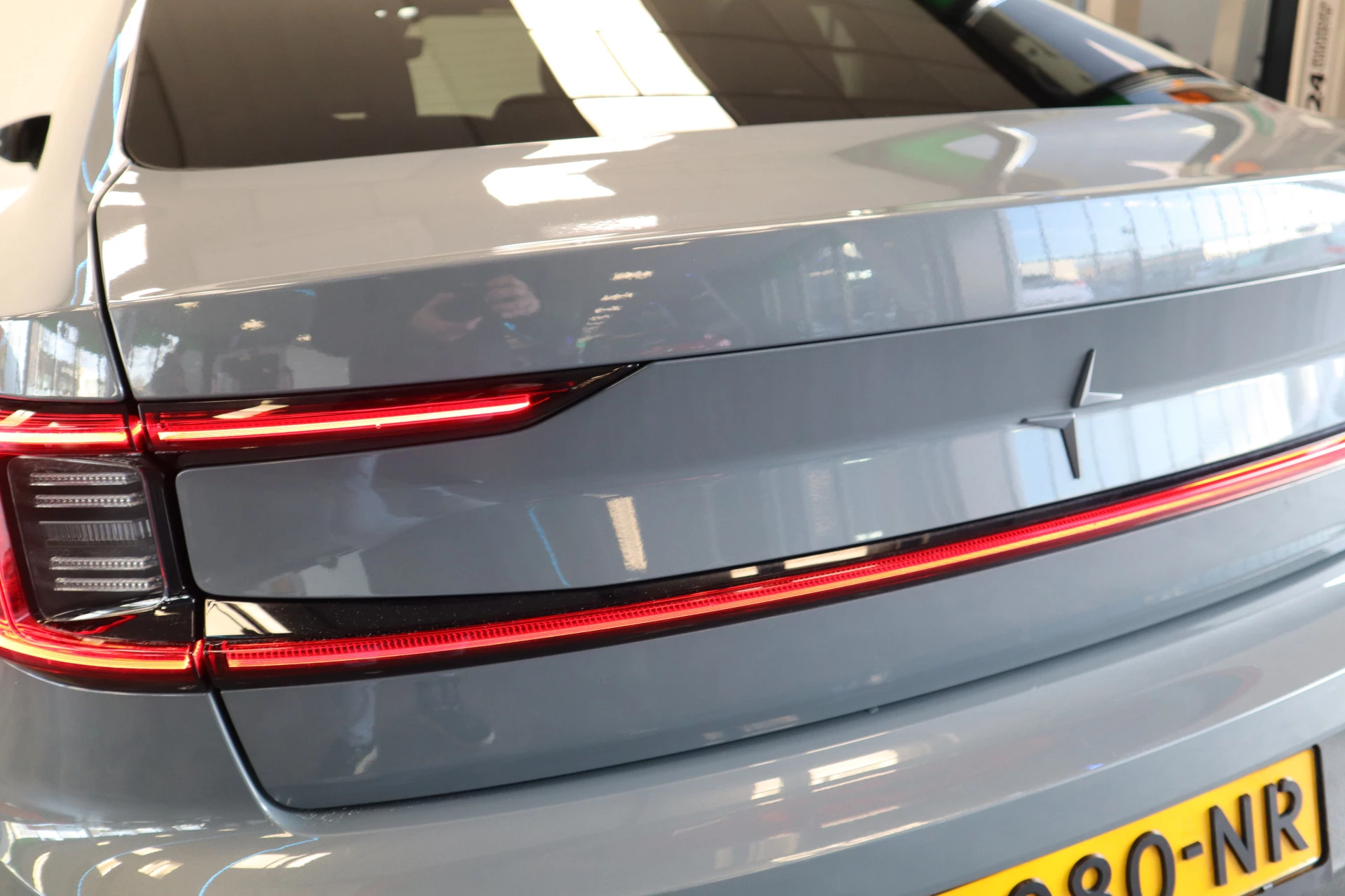 Hoofdafbeelding Polestar 2