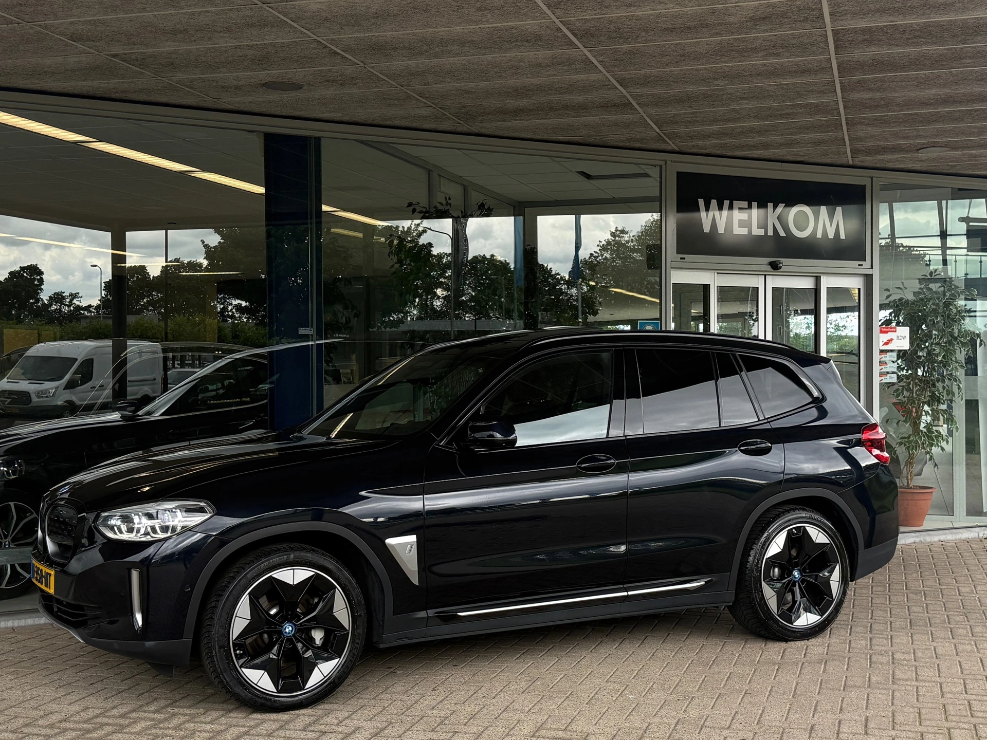 Hoofdafbeelding BMW iX3