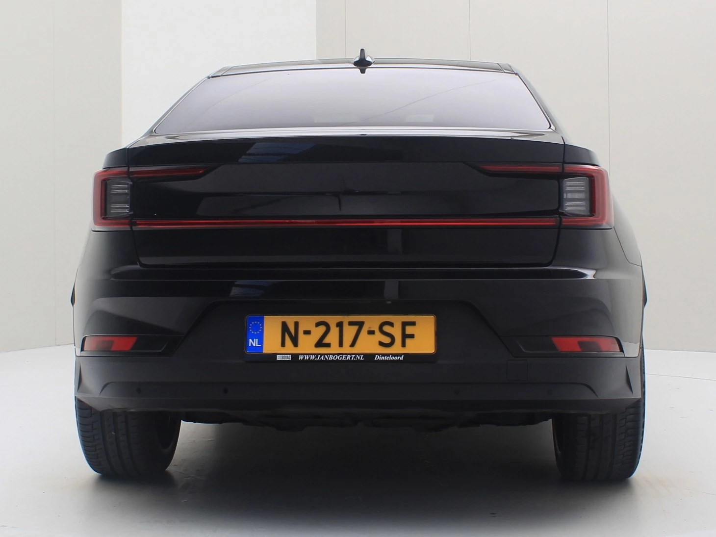 Hoofdafbeelding Polestar 2