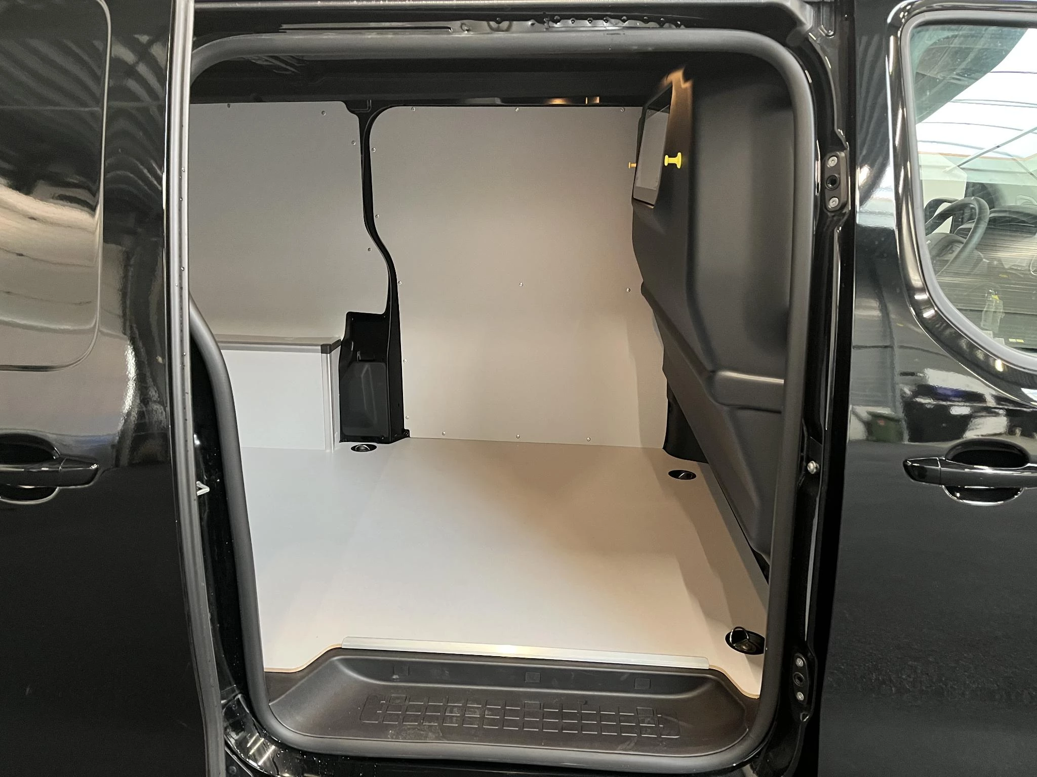 Hoofdafbeelding Peugeot e-Expert