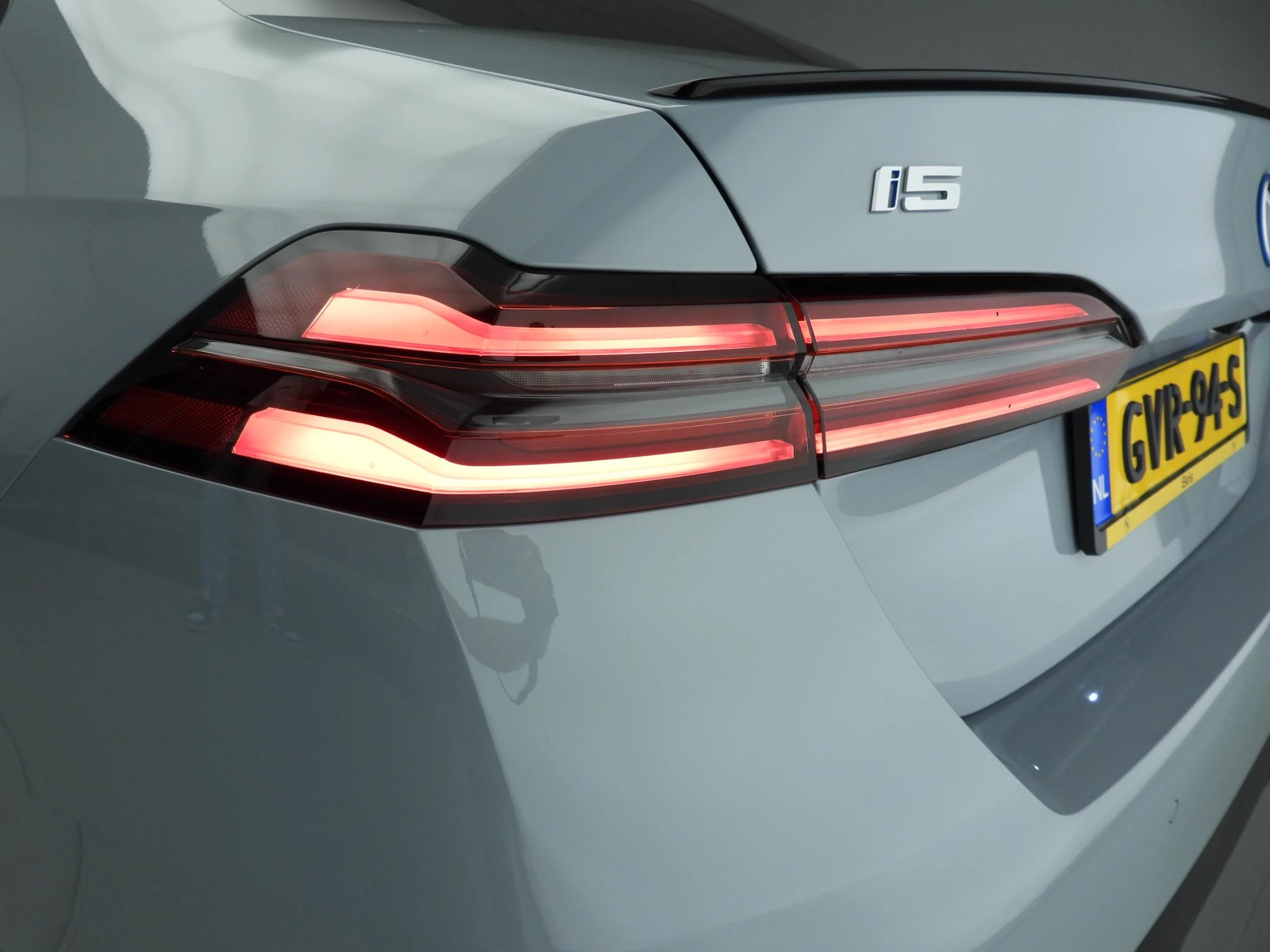 Hoofdafbeelding BMW i5