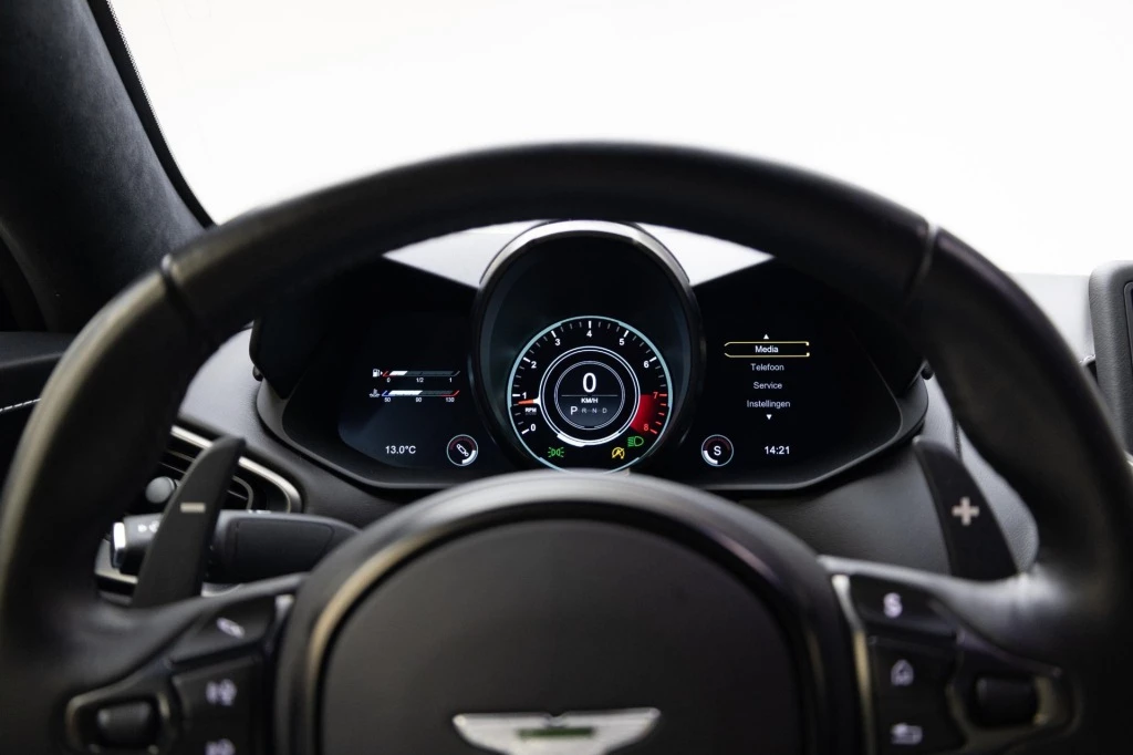 Hoofdafbeelding Aston Martin V8 Vantage