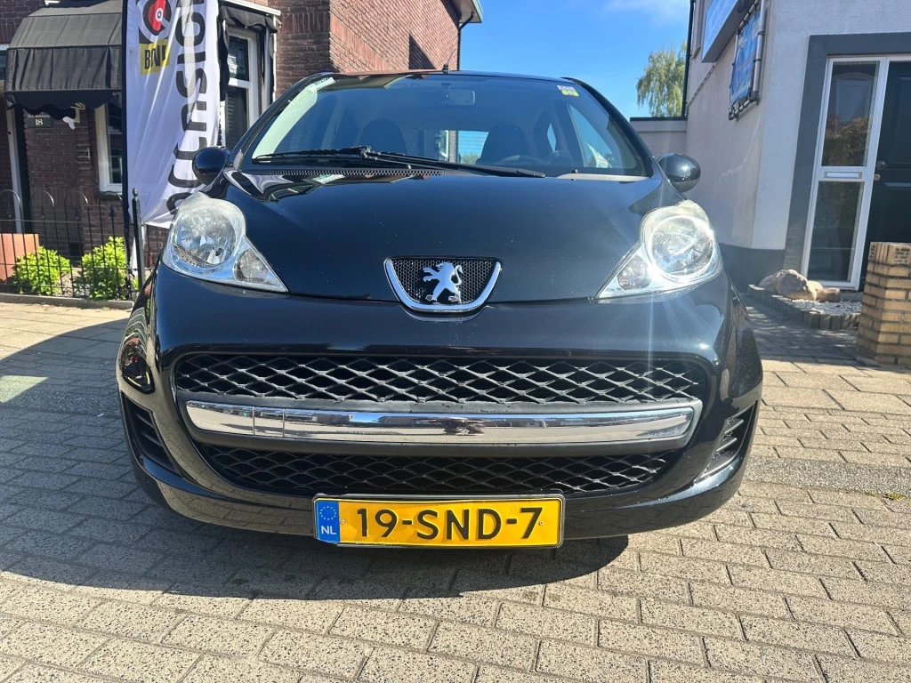 Hoofdafbeelding Peugeot 107