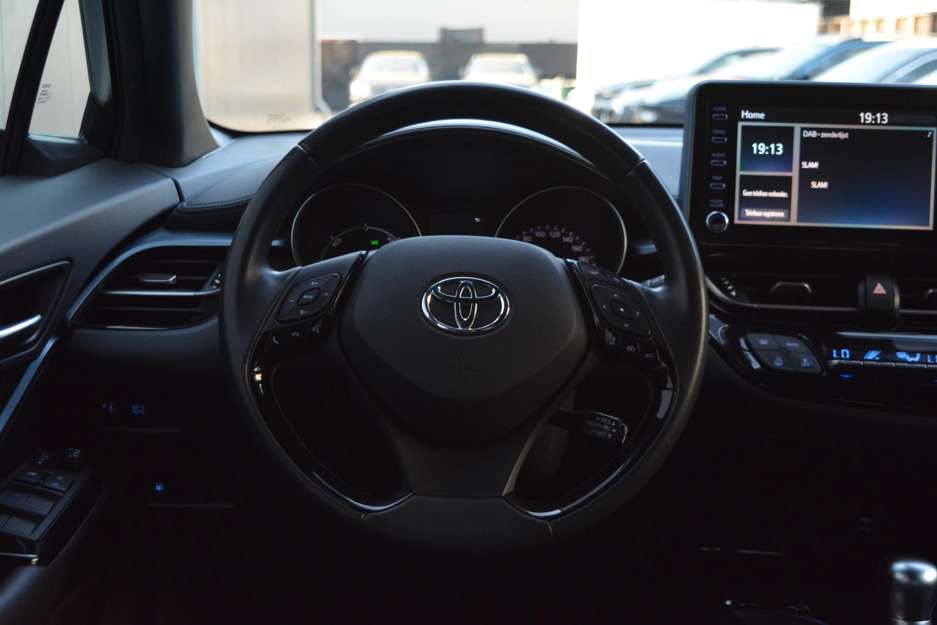 Hoofdafbeelding Toyota C-HR