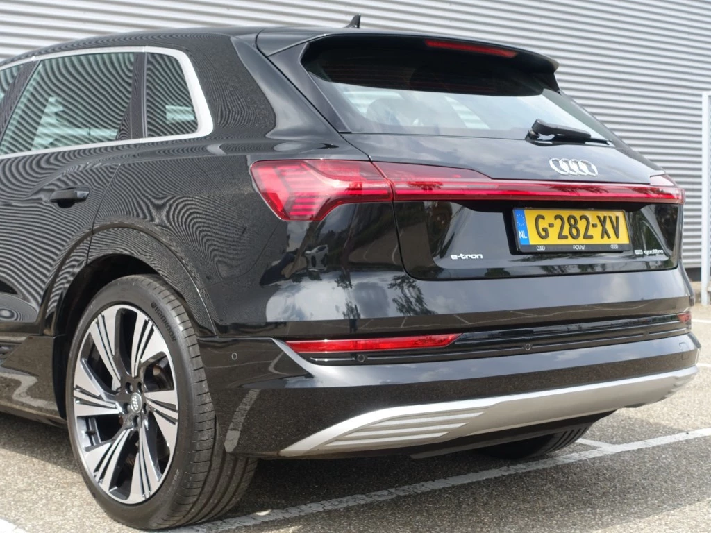Hoofdafbeelding Audi e-tron