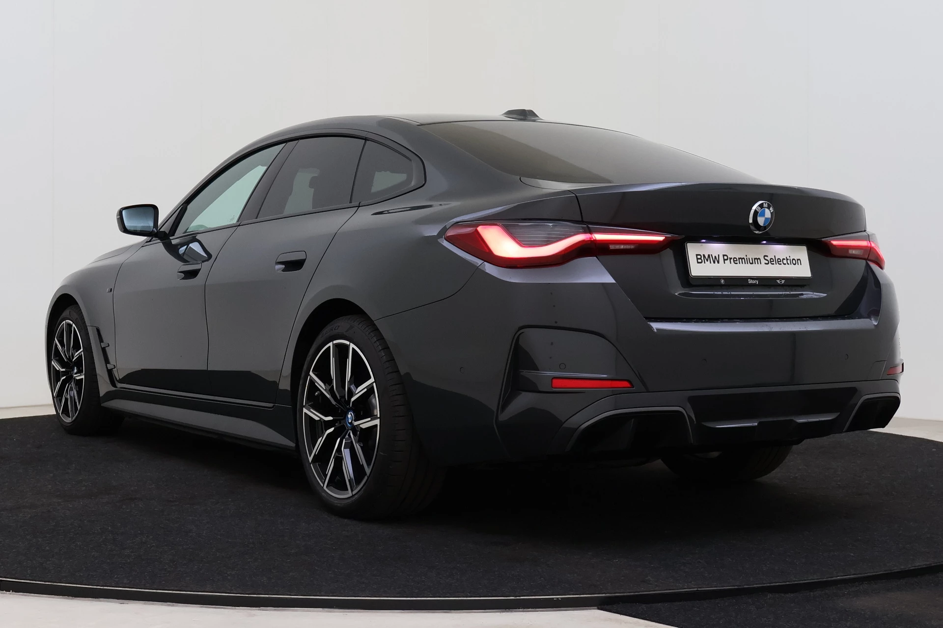 Hoofdafbeelding BMW i4