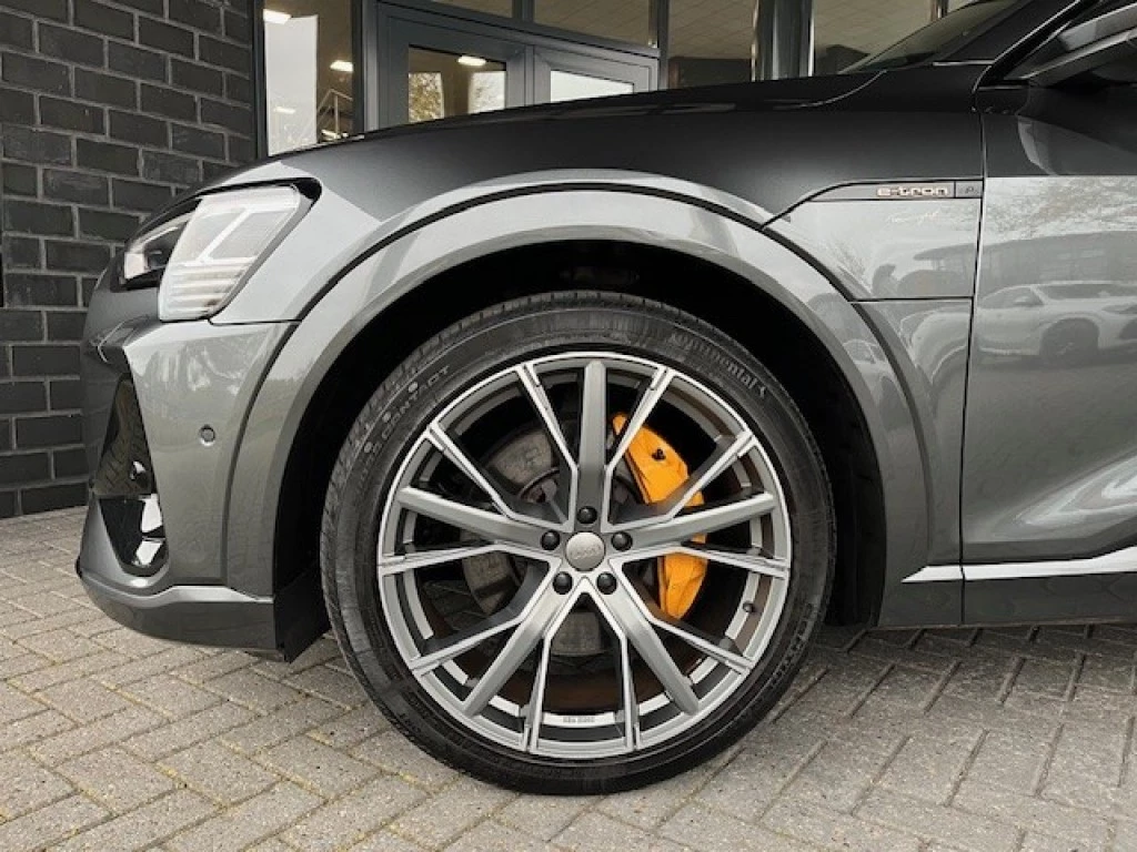 Hoofdafbeelding Audi e-tron