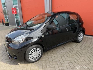 Toyota Aygo 1.0 VVT-i Comfort 5DEURS KM NAP AIRCO APK