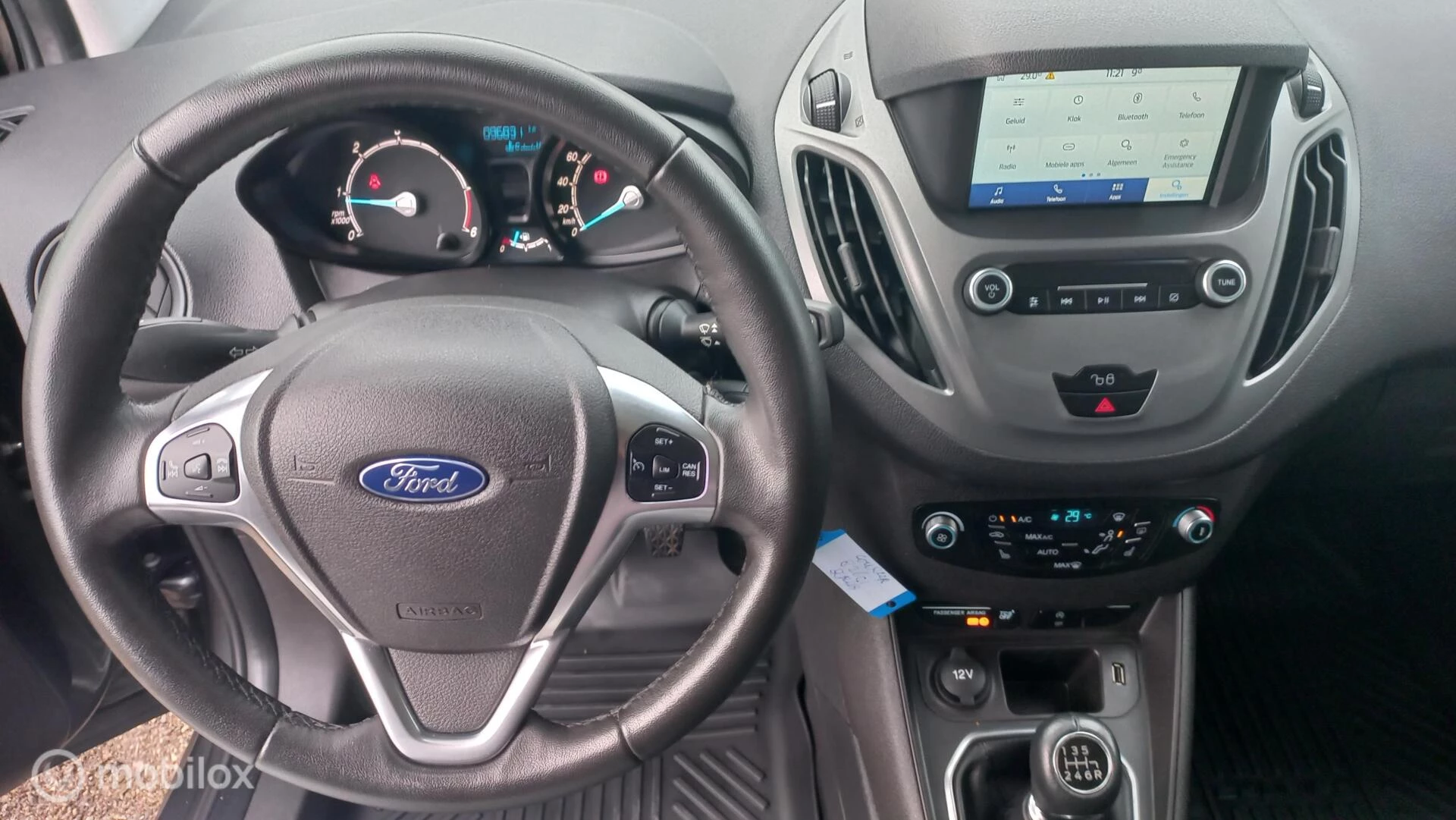 Hoofdafbeelding Ford Transit Courier