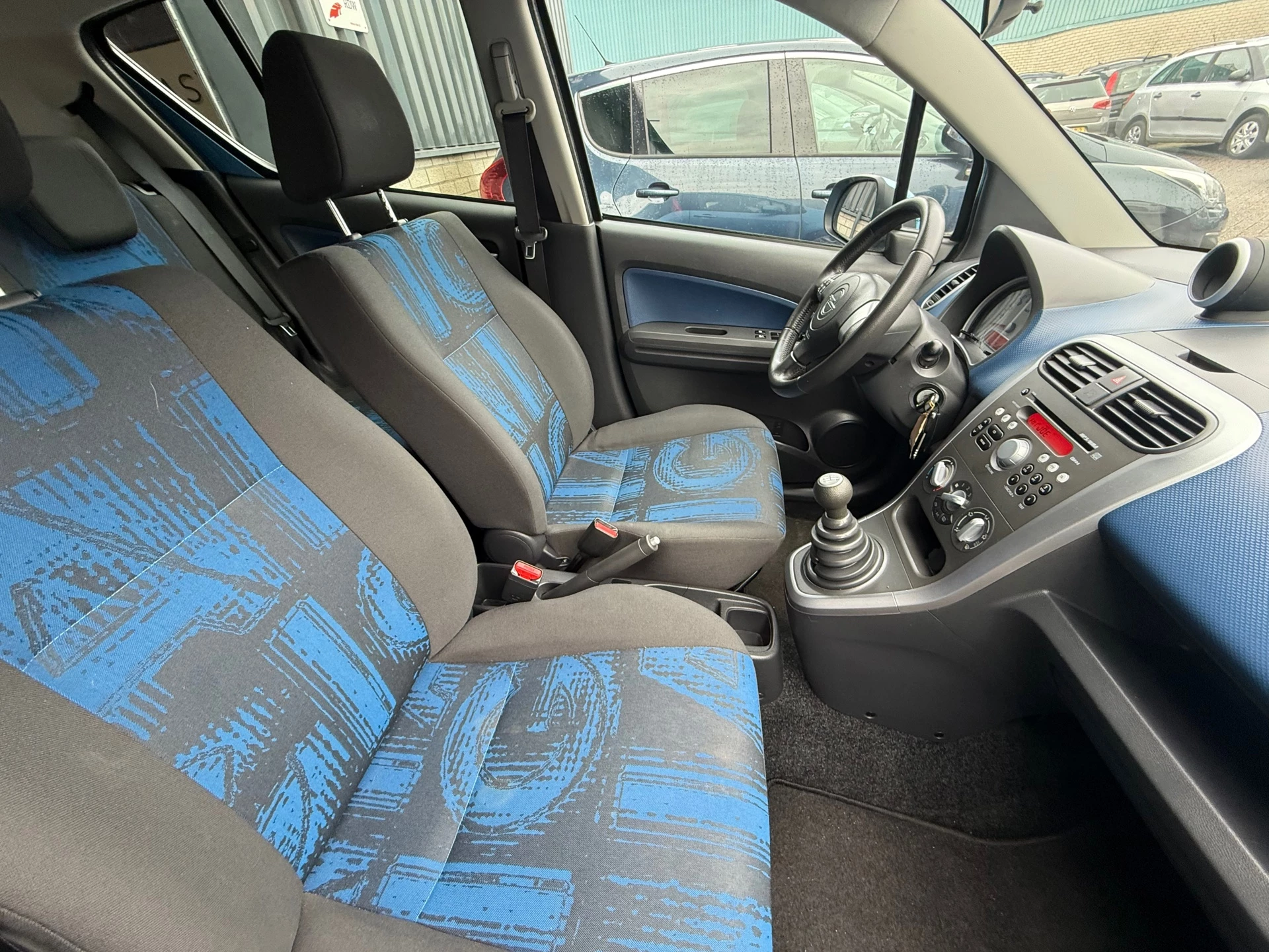 Hoofdafbeelding Opel Agila