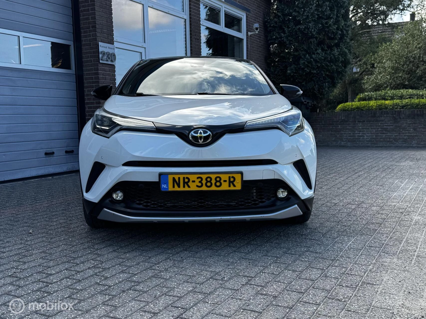Hoofdafbeelding Toyota C-HR