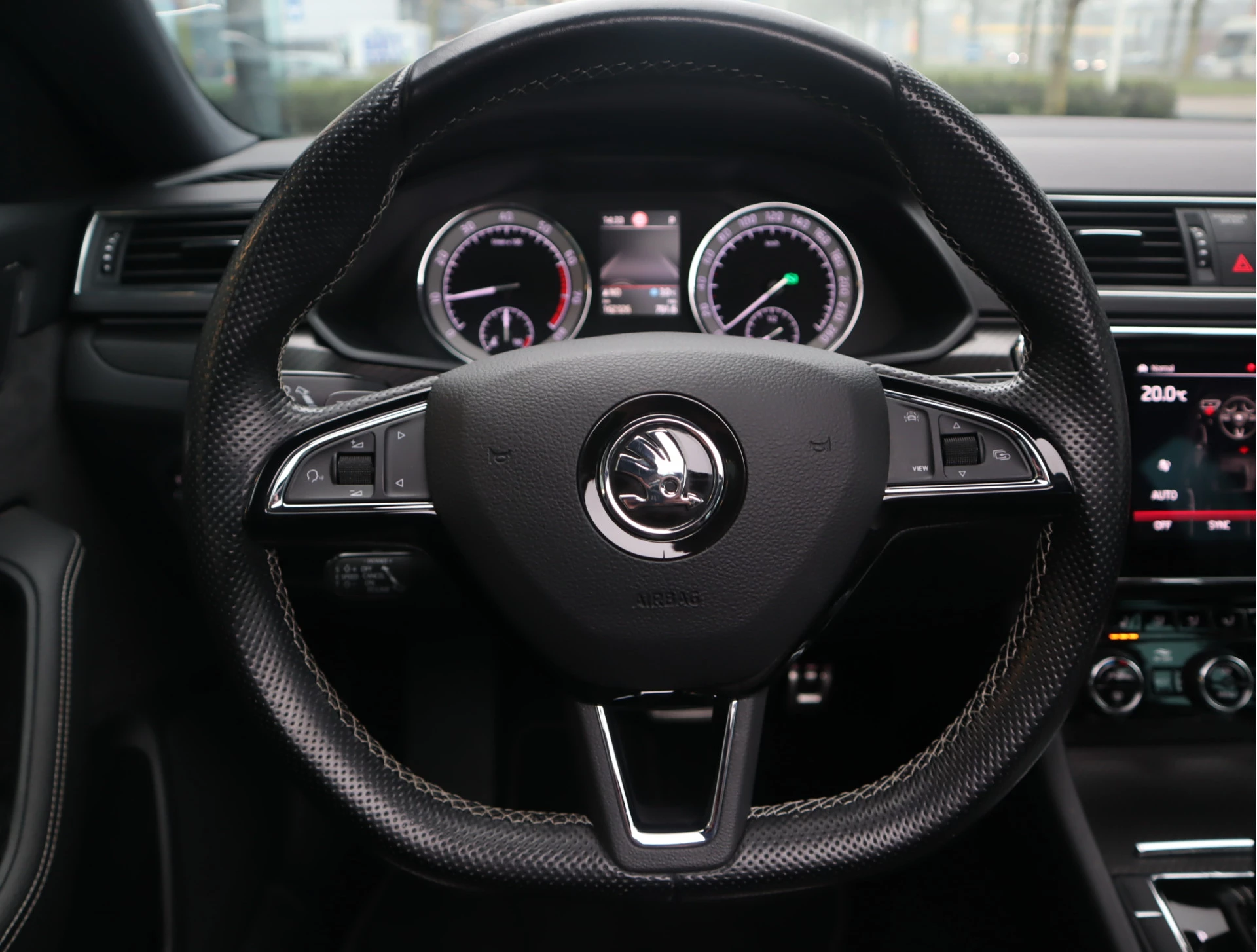 Hoofdafbeelding Škoda Superb