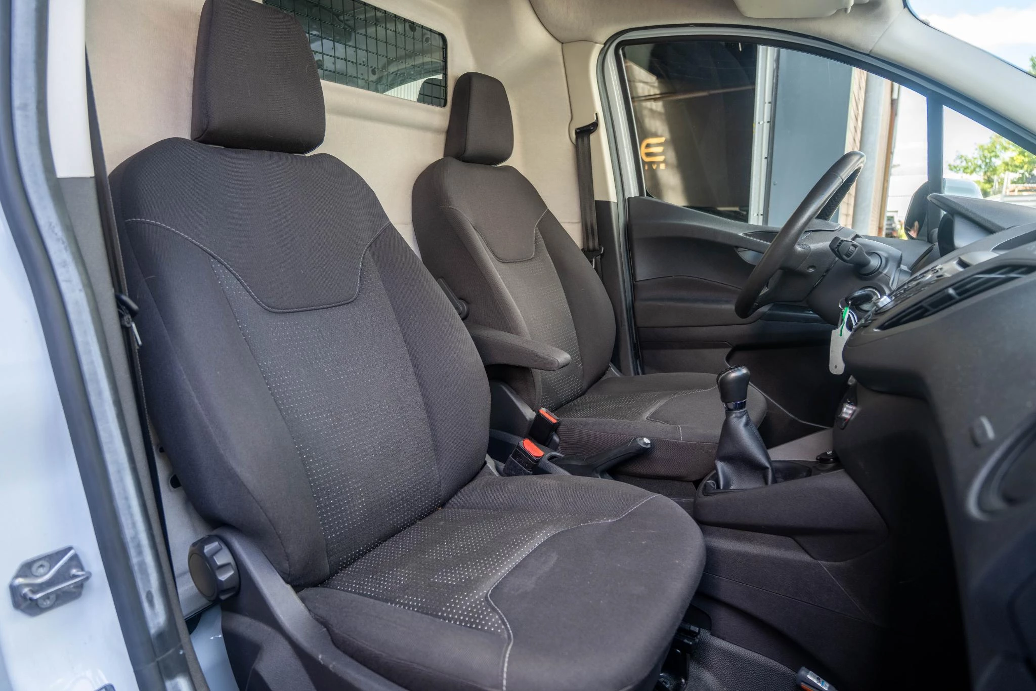 Hoofdafbeelding Ford Transit Courier