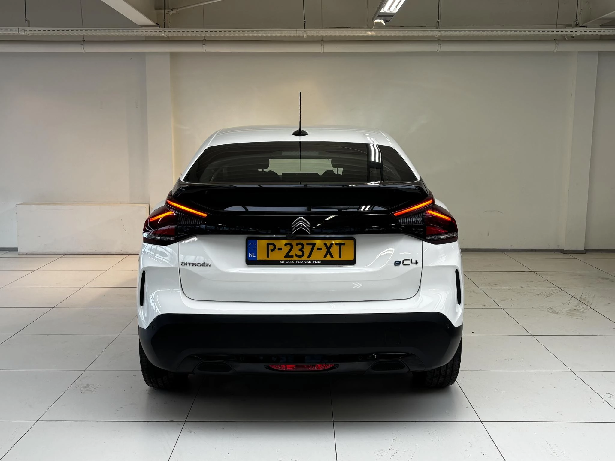 Hoofdafbeelding Citroën ë-C4