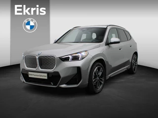 BMW iX1 eDrive20 M Sport Edition | Premium Pack | Comfort Pack | Travel Pack | Trekhaak | Panoramadak | Elektrisch Verstelbare Sportstoelen | Harman Kardon | 19''